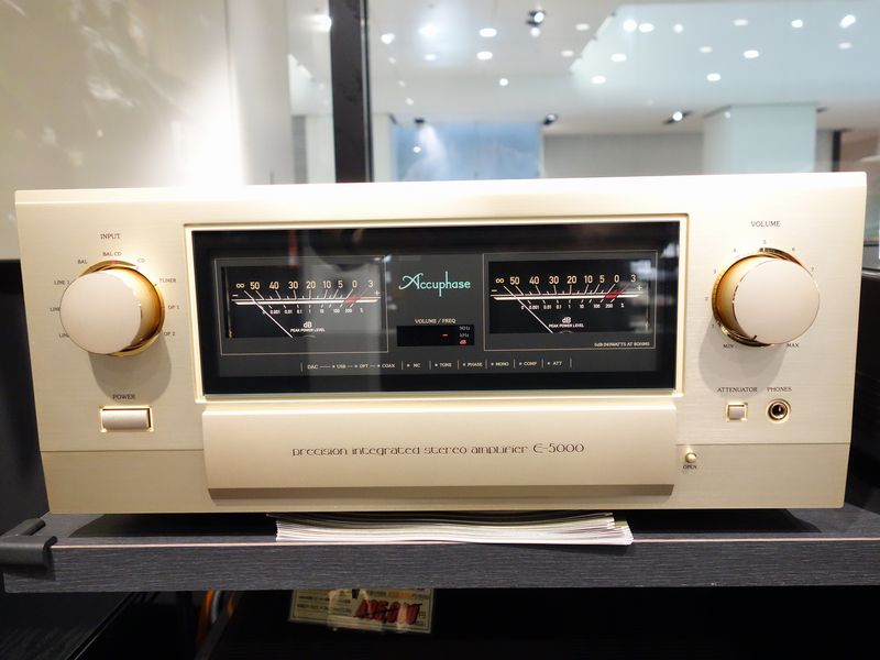 プリメインアンプ Accuphase/E-5000 : オーディオユニオン大阪店Blog