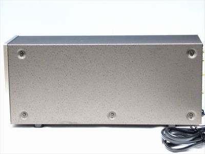 外観美品 通電のみ確認 ジャンク品 LUXMAN E-03 フォノアンプ 外観美品 通電のみ確認 ジャンク品 LUXMAN E-03 フォノアンプ