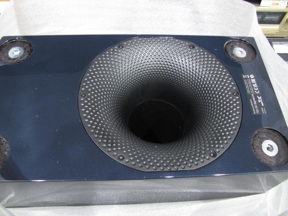 B&W DM600 S3 シリアル連番 B&W DM600 S3 シリアル連番