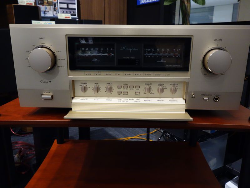プリメインアンプ Accuphase/E-650 : オーディオユニオン大阪店Blog