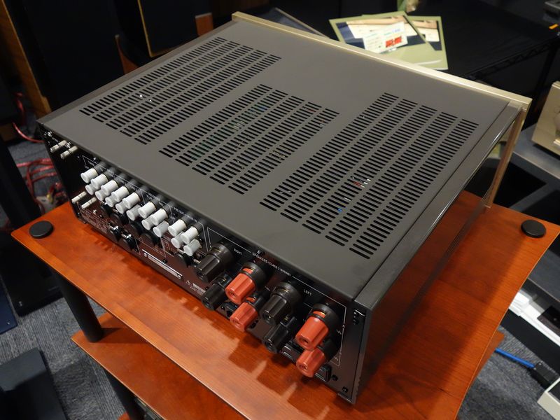 プリメインアンプ Accuphase/E-650 : オーディオユニオン大阪店Blog