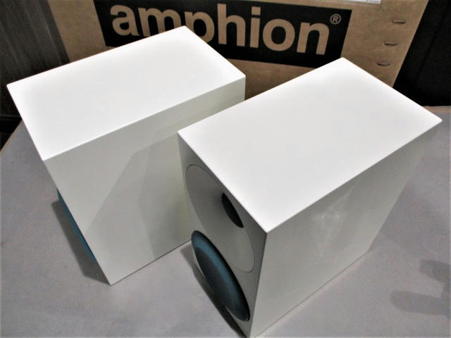 展示品スピーカーシステム】AMPHION Helium 410 White / Turquoise