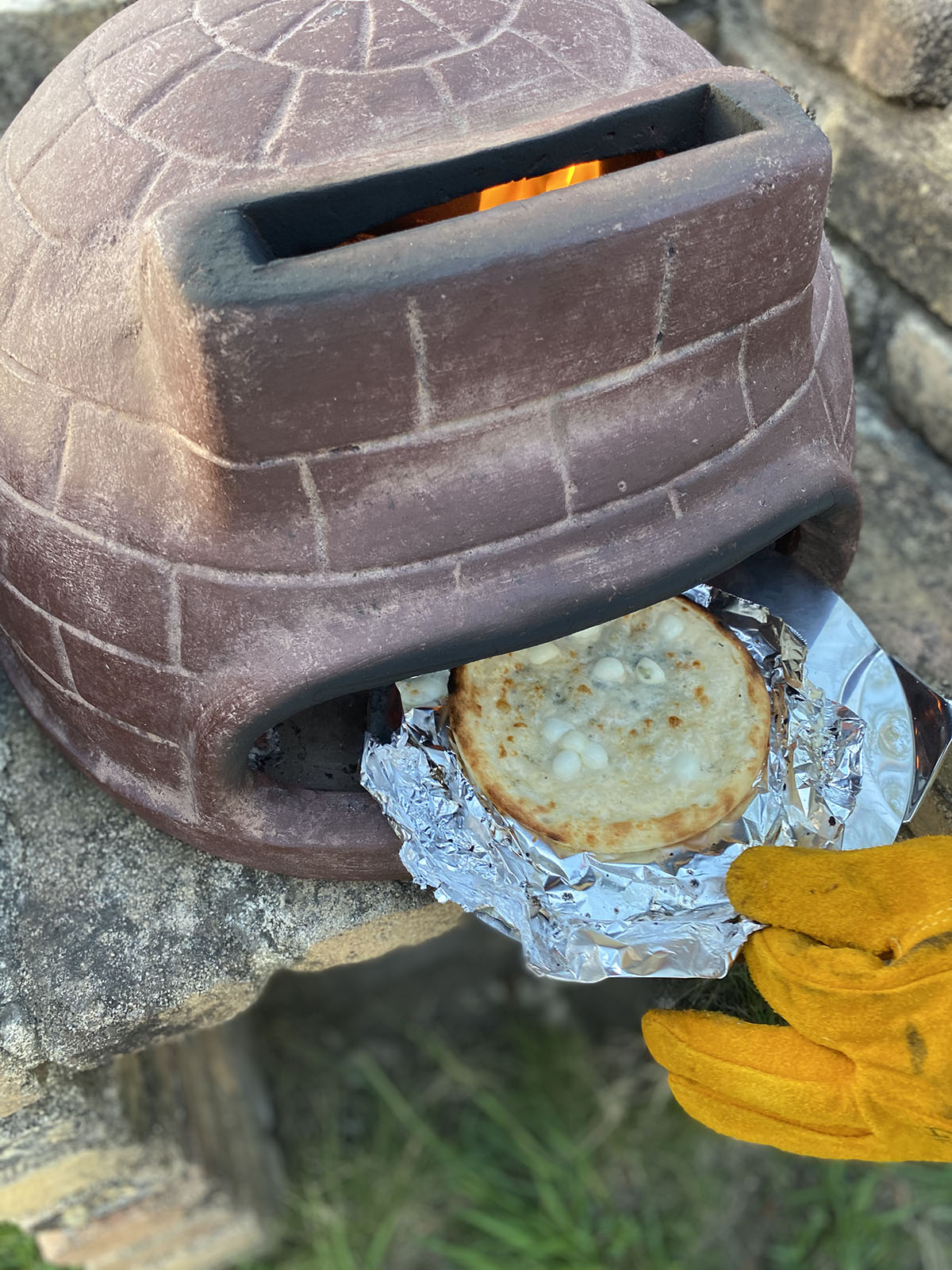 メキシコ製のピザ窯 チムニー で色 焼いてみた