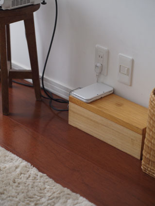 電気のコードは徹底的に隠す Aula Powered By ライブドアブログ