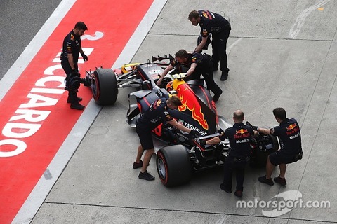 f1-chinese-gp-2017-max-verstappen-red-bull-racing