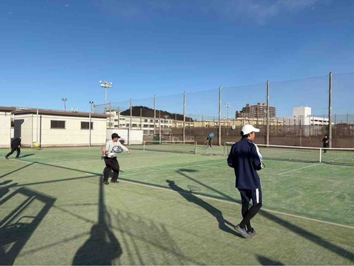 【神奈川県横須賀市高体連テニス教室】【亜細亜大学テニス部－EVER UPWARD！】