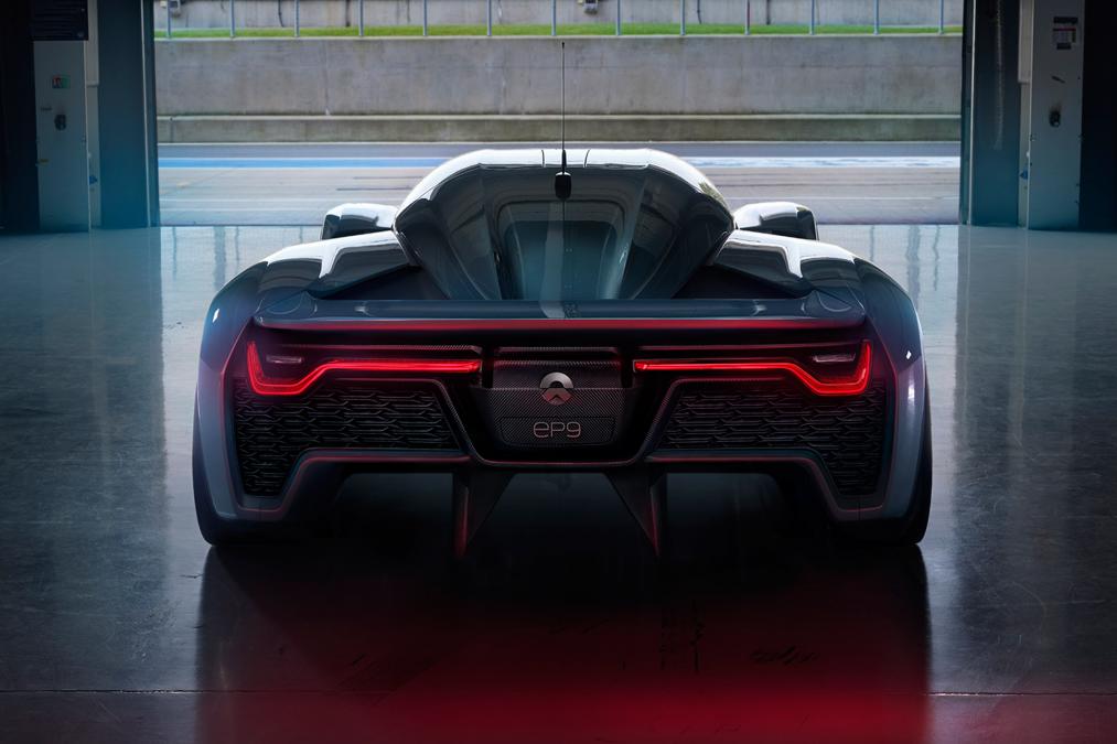 海外自動車試乗レポート Nio Ep9 試乗レポート