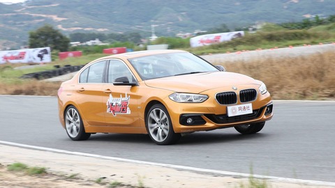 125i Sedan