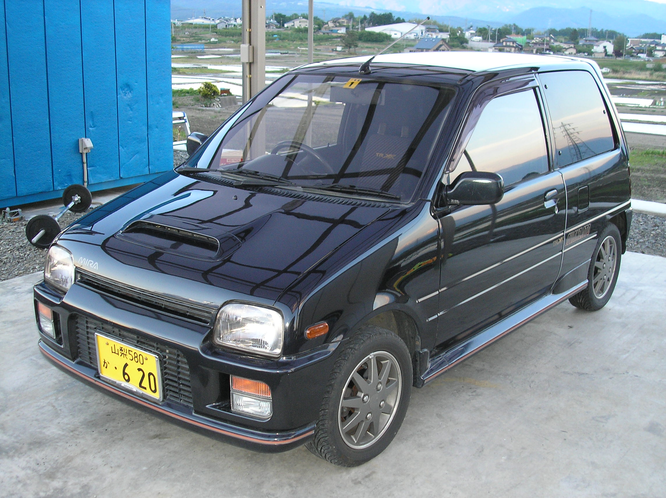 平成５年式 ダイハツ ミラ 山梨の中古車販売 オートバード店長日記