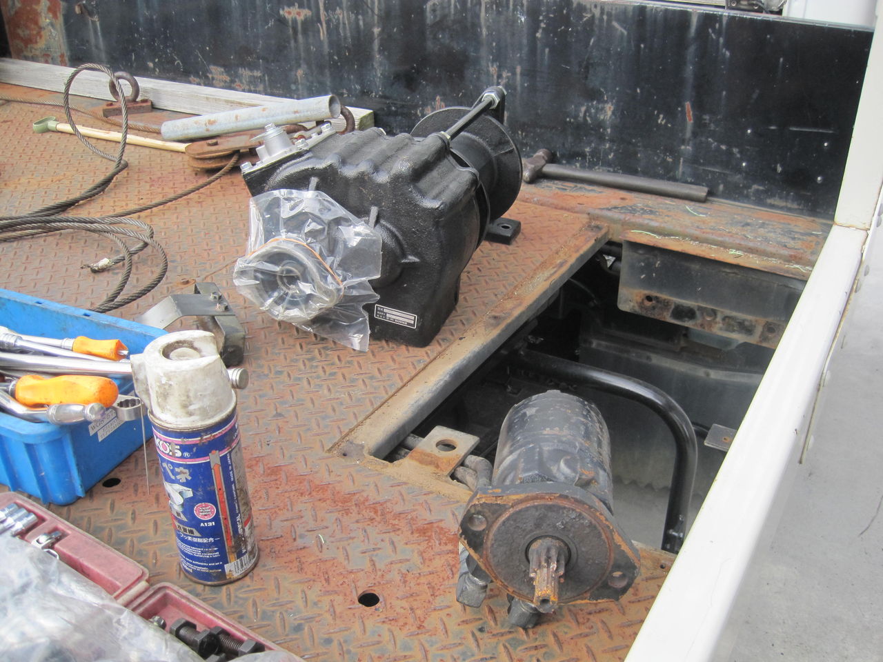 ウインチ交換作業 山梨の中古車販売 オートバード店長日記