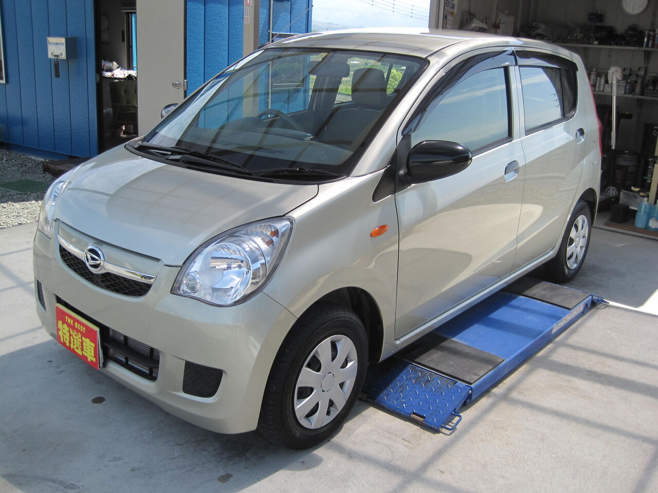平成25年 ダイハツ ミラ 山梨の中古車販売 オートバード店長日記 平成25年 ダイハツ ミラ 山梨の中古車販売 オートバード店長日記