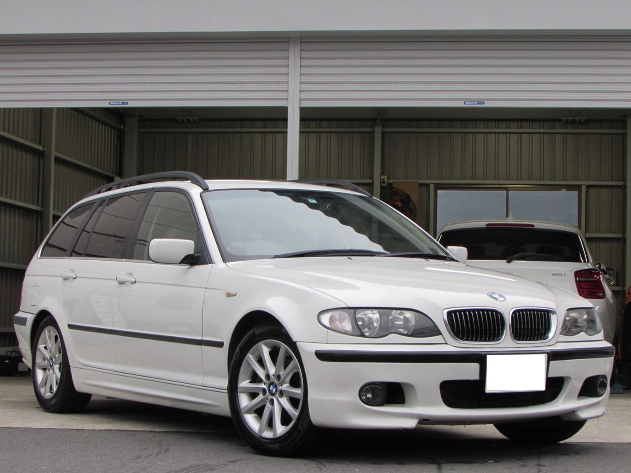 報告】E46 325iツーリング Y様 : BMW専門店「アウトブルク」BLOG 報告】E46 325iツーリング Y様 : BMW専門店「アウトブルク」BLOG