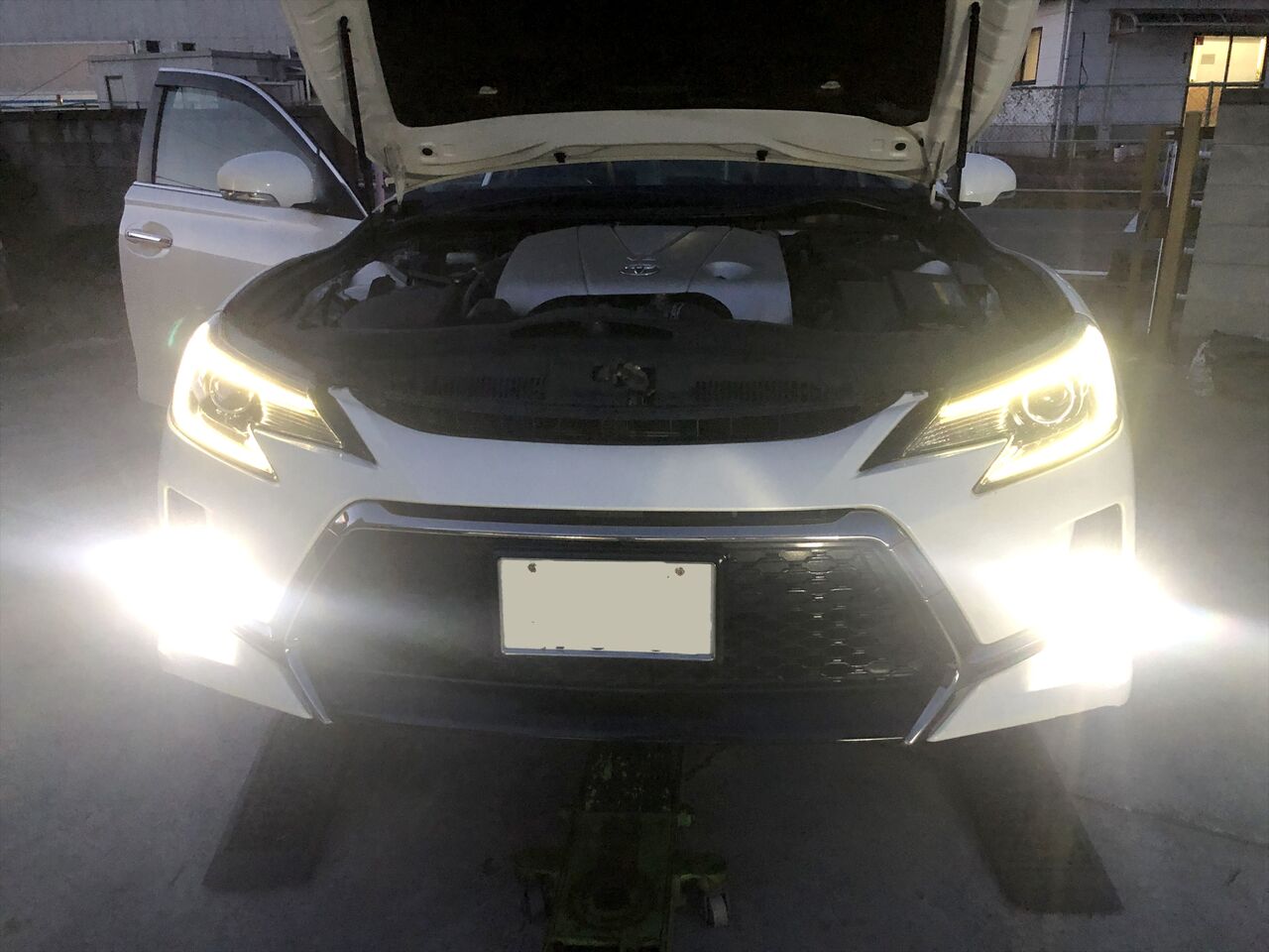 マーク X バッテリー マークxのバッテリー上がりは自分で解決 対処法や予防策を紹介 生活110番ニュース Documents Openideo Com