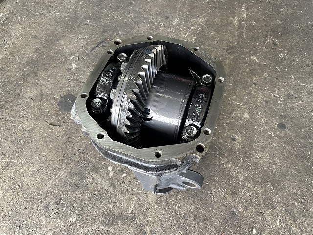 滋賀オートライフハノ 日産「シルビア」(S14)の「4.6」ファイナル交換