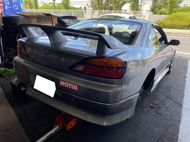 ■引き取り希望■シルビアS15 specR純正左右フェンダー(ツメ折り済み) □引き取り希望□シルビアS15 specR純正左右フェンダー(ツメ折り