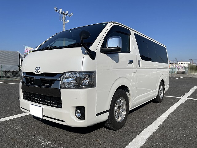 200系ハイエースの2インチローダウン（玄武） : オートライフ
