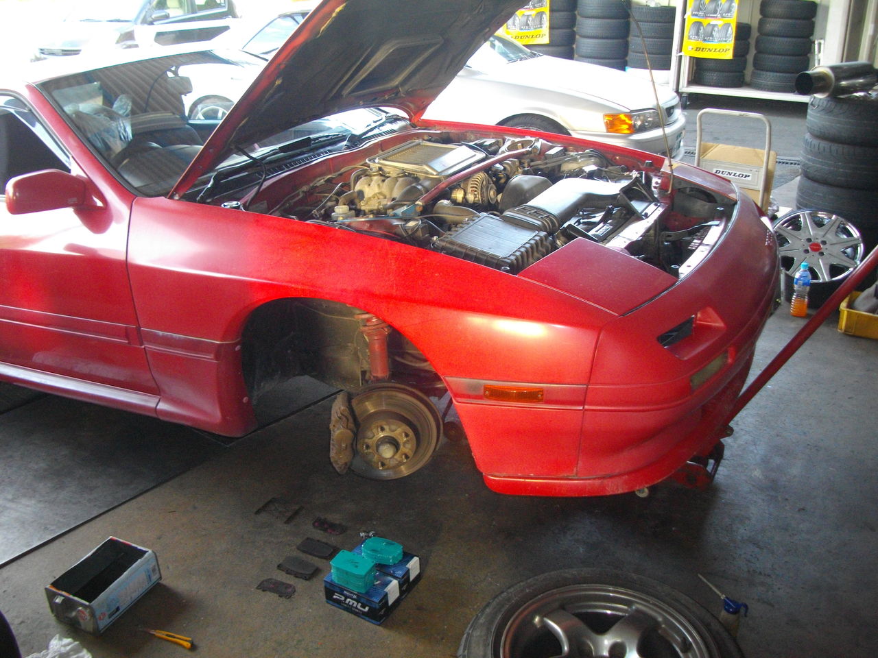 RX-7（FC3S）ブレーキパッド交換 : オートライフハノ オフィシャルブログ