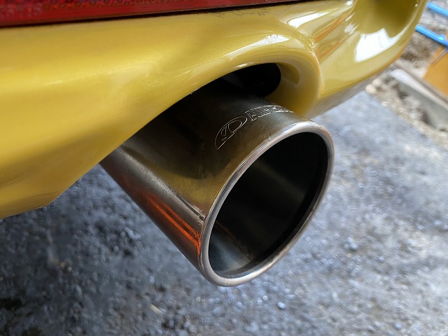 滋賀オートライフハノ ホンダ「フィットRS」(GE8)の持込マフラー 滋賀オートライフハノ ホンダ「フィットRS」(GE8)の持込マフラー