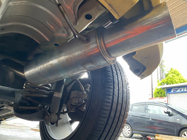 滋賀オートライフハノ ホンダ「フィットRS」(GE8)の持込マフラー交換