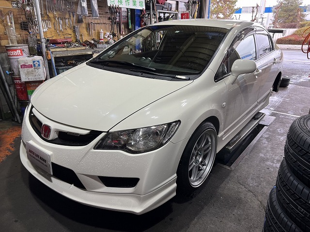 滋賀オートライフハノ ホンダ「シビック タイプR」(FD2)の持込リア