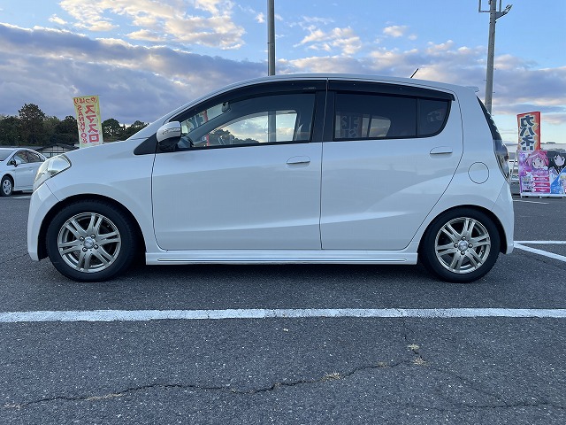 滋賀オートライフハノ ダイハツ「ミラ」(L275S)の車高調取り付け