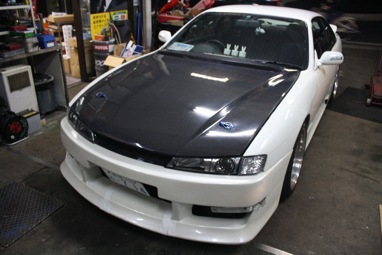 S14 オリジンのカーボンボンネット取付 : オートライフハノ 