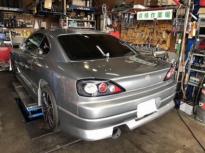 S15シルビアをgt Rのガンメタ Kh2 に全塗装 オートライフハノ オフィシャルブログ