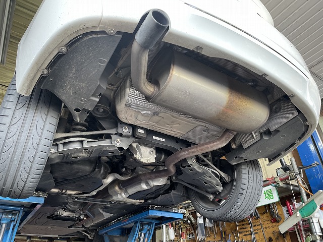 滋賀 BMW320i(F30)のワンオフマフラー製作 : オートライフハノ