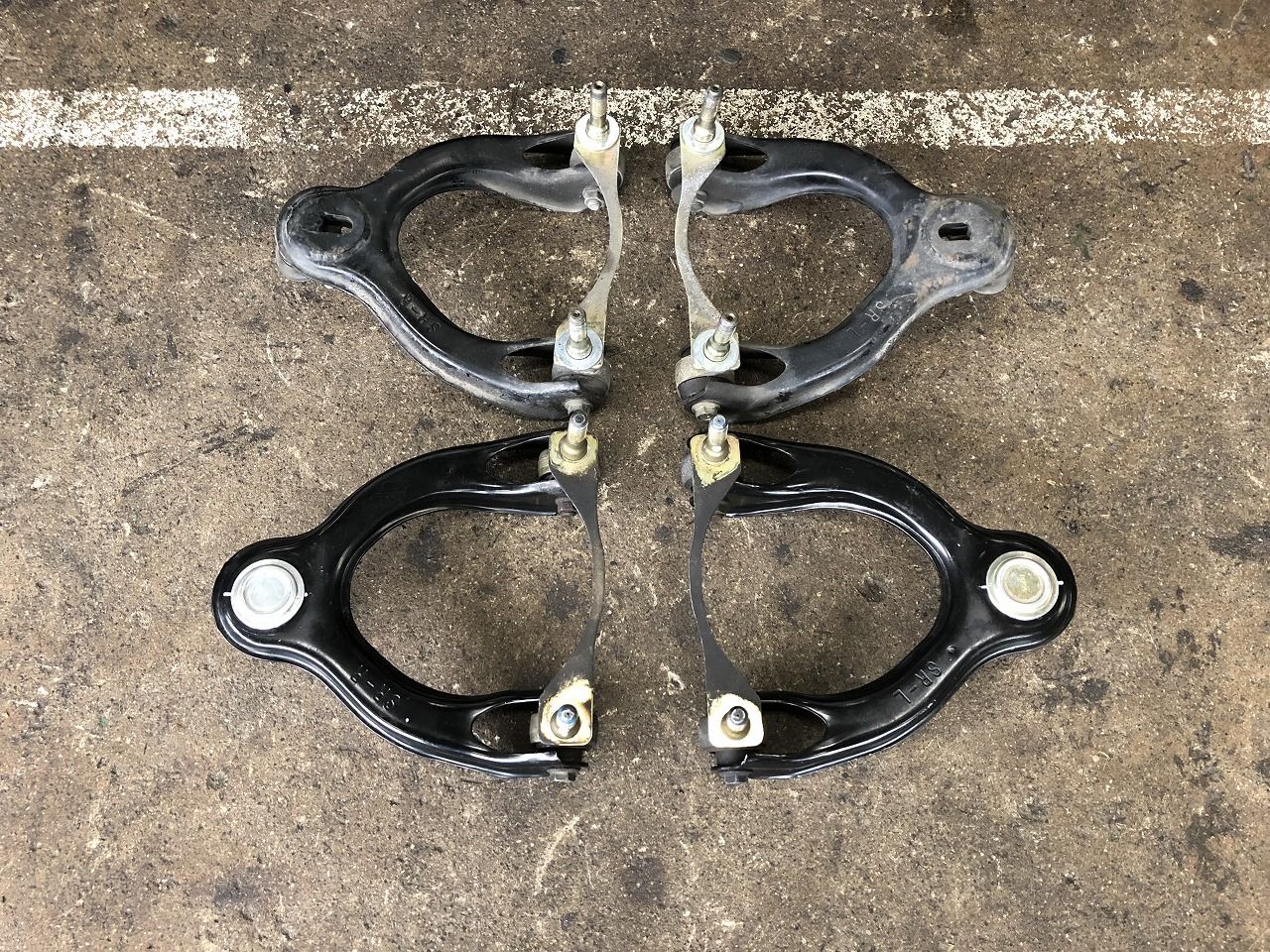 ホンダインテグラ(DC2)フロントアッパーアーム(純正)左右セット 新品】ホンダインテグラ(DC2)フロントアッパーアーム(純正)左右