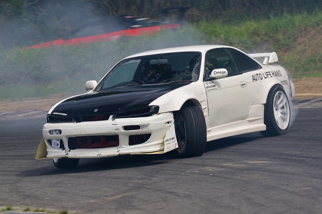 6 6 日 オートライフハノ走行会 わたくし 180sx と息子たいせー S14 のドリフト オートライフハノ オフィシャルブログ 6 6 日 オートライフハノ走行会 わたくし 180sx と息子たいせー S14 のドリフト オートライフハノ オフィシャルブログ