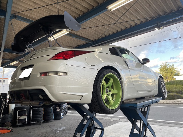 滋賀オートライフハノ 日産「フェアレディZ」(Z33)のセントラル20製