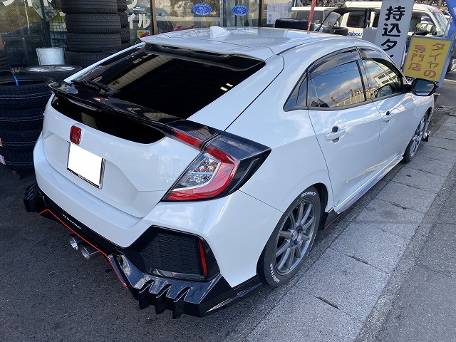 滋賀オートライフハノ ホンダ「シビック」(FK7)のGTウイング取付