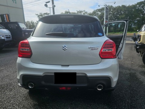 25-10-14-23-14-42-897_deco