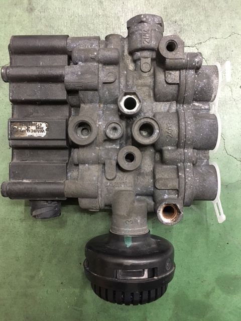 超激得，定番 日野 レンジャー 新品エアサス ハイトセンサー レベル