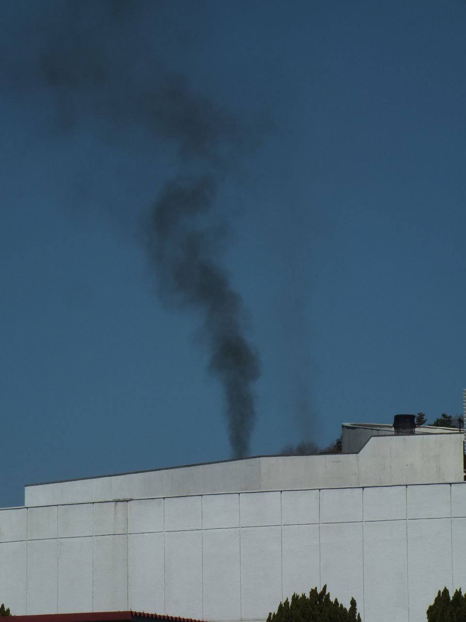 火葬場と拘置所の旅 Quot 鵯越斎場 神戸拘置所潜入 Quot 奥崎健三が暴れた神戸拘置所 ゆきゆきて神軍 と月曜の黒煙あがる火葬場の豪華2本立て おぉたむすねィく グループ公式ブログ Autumn Snake