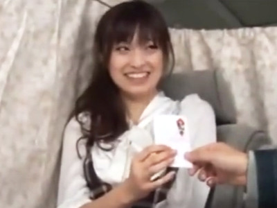 巨乳人妻が、下着を見せるだけの予定だったのに謝礼に釣られて中出しまでされちゃう！