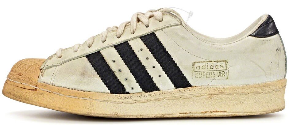 adidas アディダス スーパースター45周年 日本未発売モデル adidasスーパースター45周年記念限定モデルオールレッドロンドン23.5cm