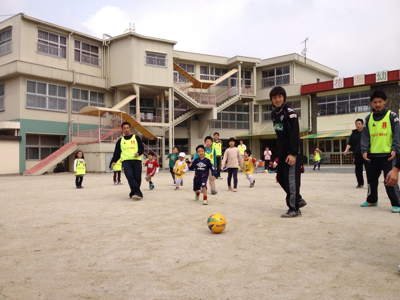 アビースクールin野間 花畑幼稚園 アビスパ福岡ホームタウン活動blog