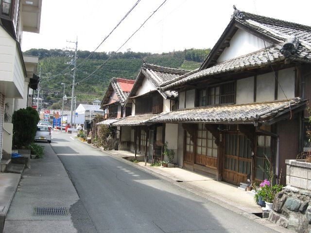 間口は広いが奥行き無し                awatennbou
