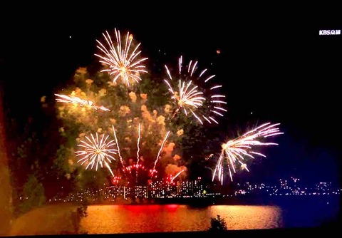 F1B0BC61-8AF2-4B1D-8935-2F4F44F0DF74