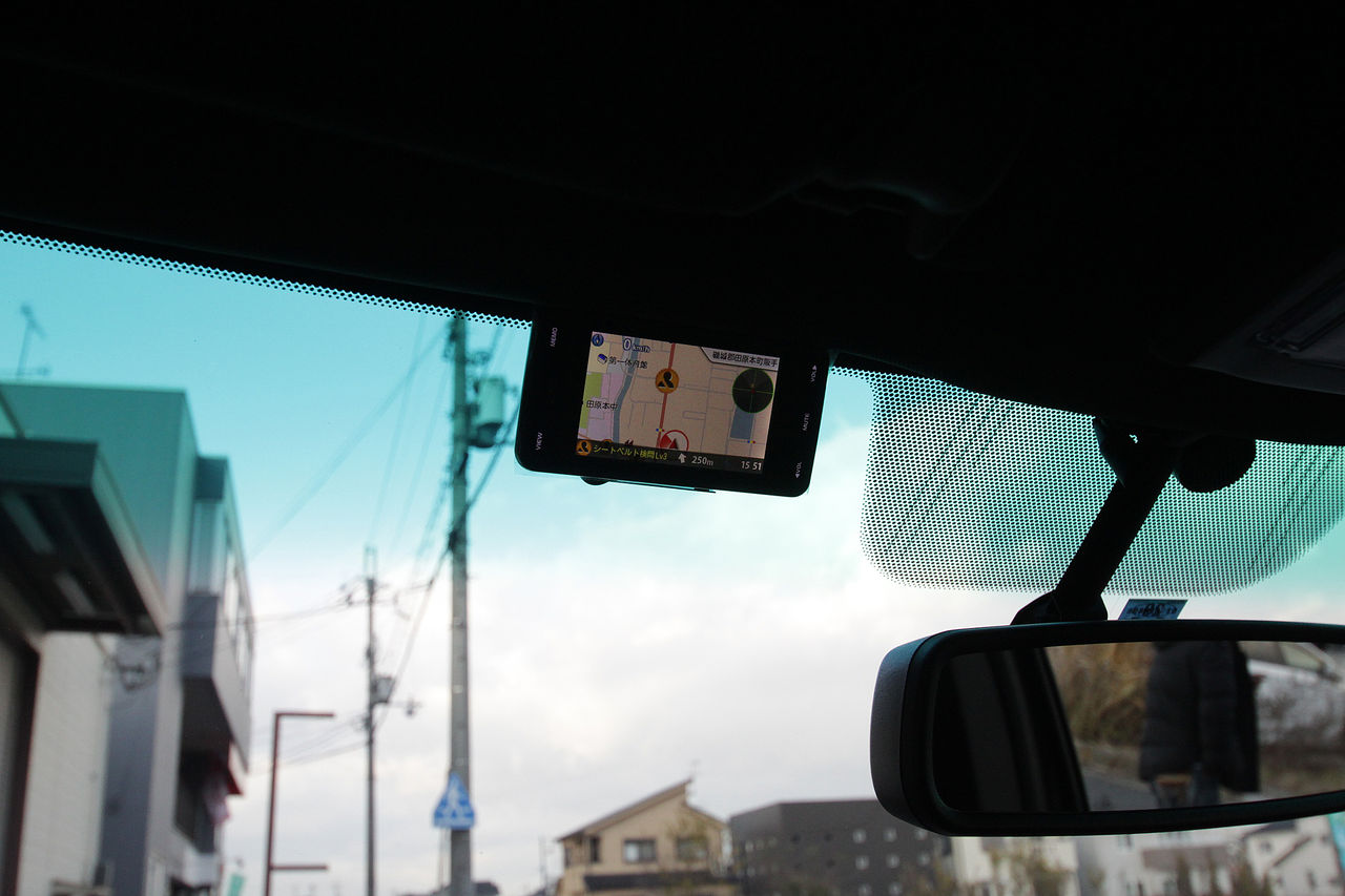 執行です フォードエクスプローラーにナビ付け ブログ引っ越しました ライズオーディオビジュアル Rise Audio Visual の旧ブログ