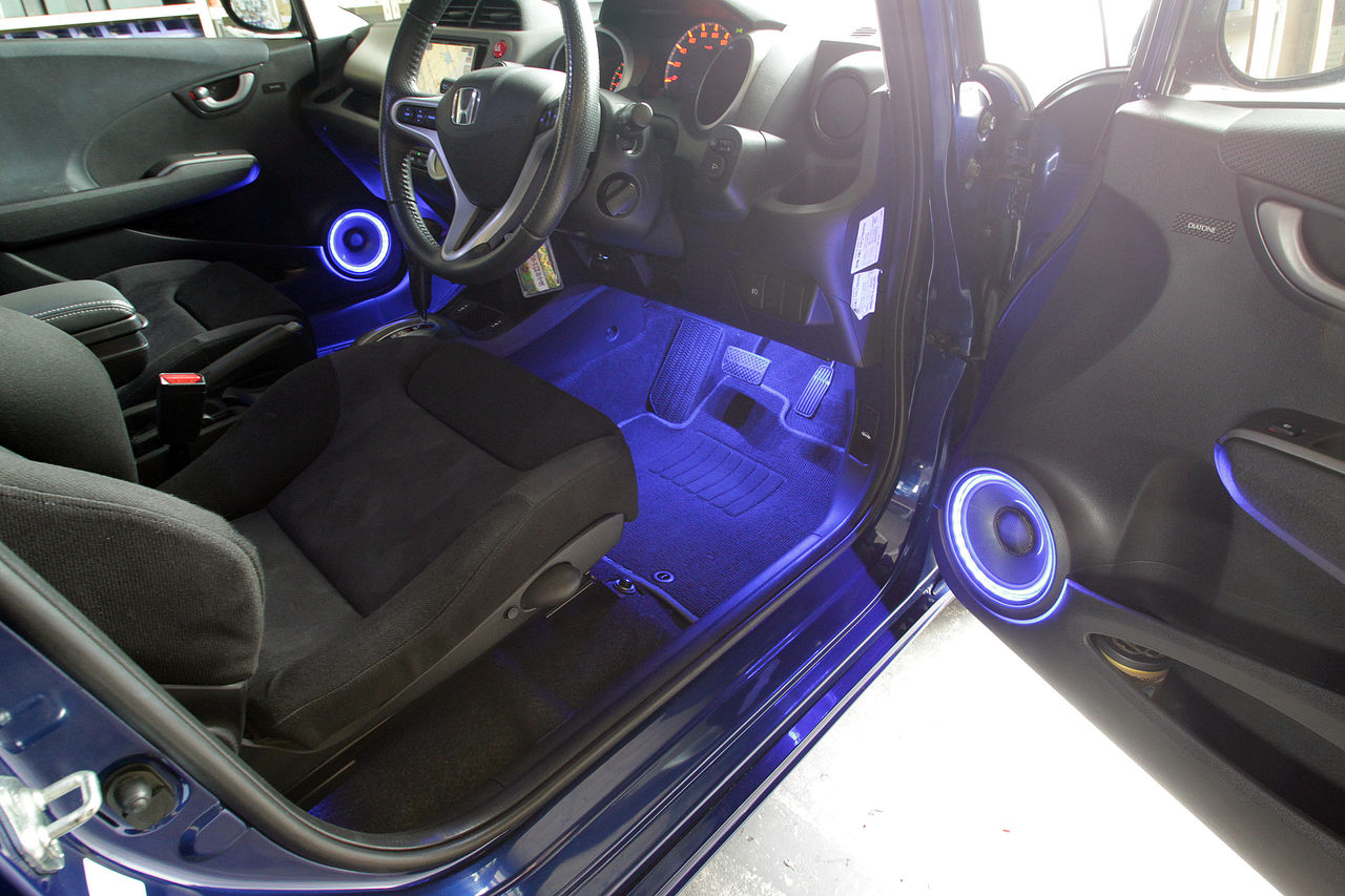 執行です ｆｉｔ ｇ２０部分アウター取付とトランクウーハーのフラット取付 ブログ引っ越しました ライズオーディオビジュアル Rise Audio Visual の旧ブログ