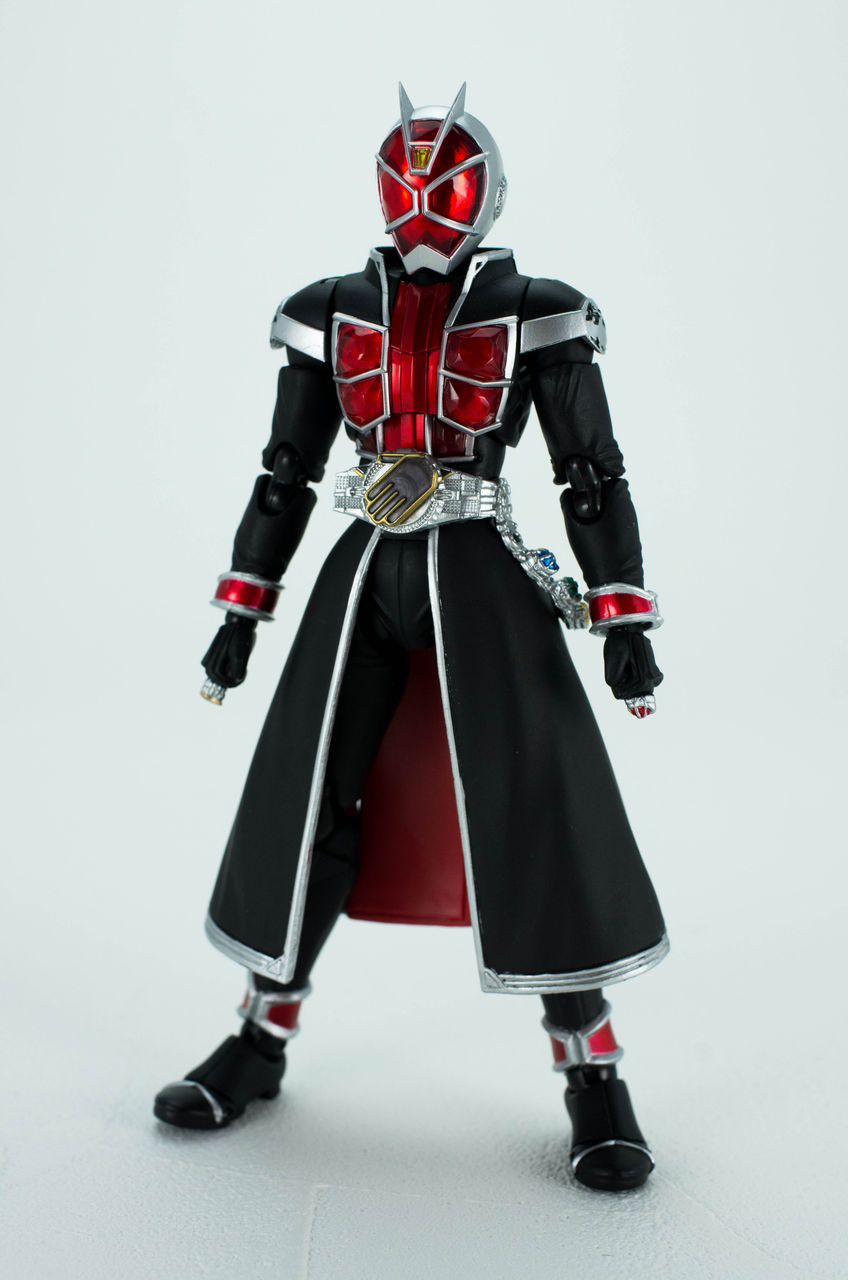S.H.フィギュアーツ 仮面ライダーウィザード フレイムスタイル