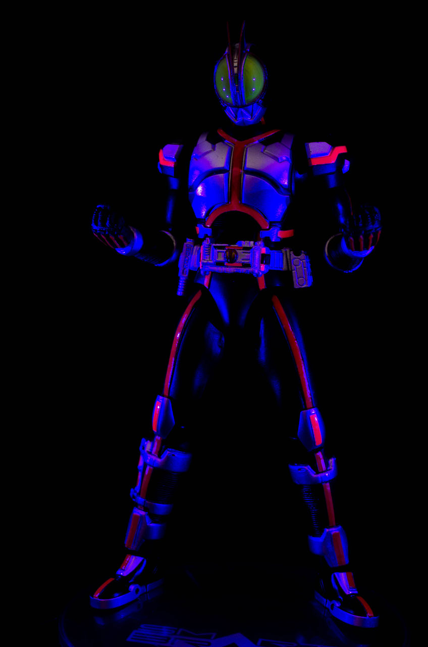 S.H.フィギュアーツ 仮面ライダー555 GLOWING STAGE SET レビュー