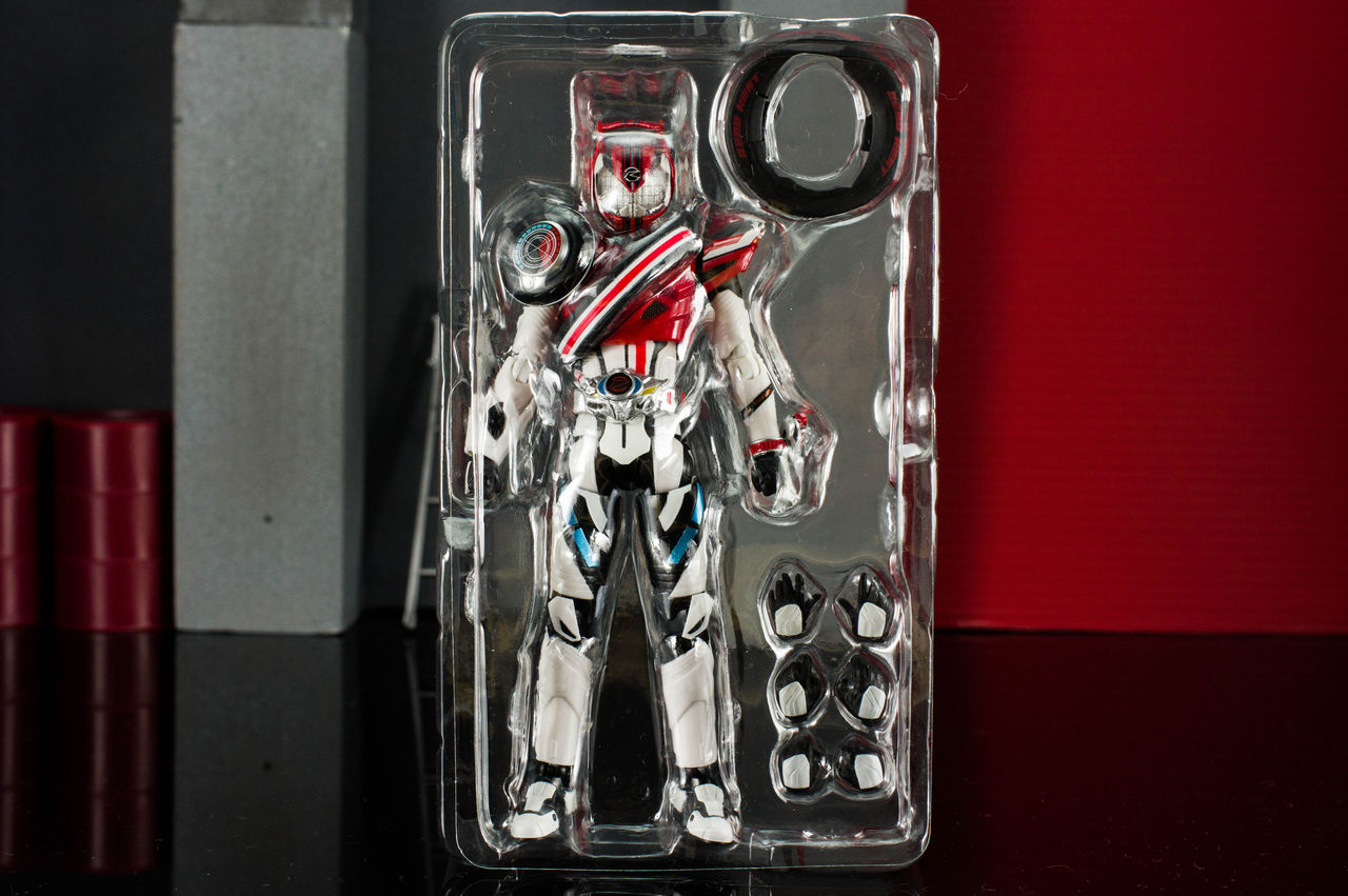 S.H.フィギュアーツ 仮面ライダードライブ タイプデッドヒート
