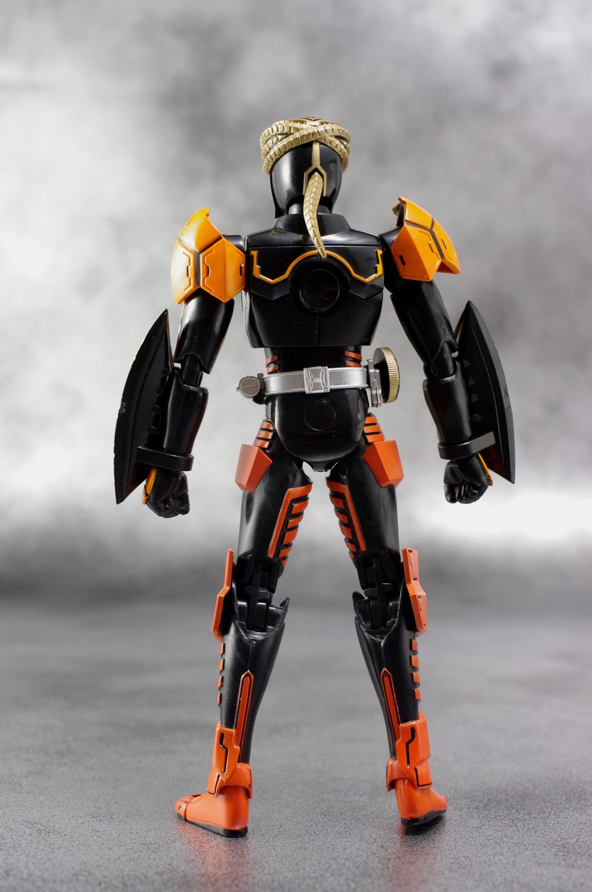 S.H.フィギュアーツ 仮面ライダーオーズ ブラカワニ コンボ
