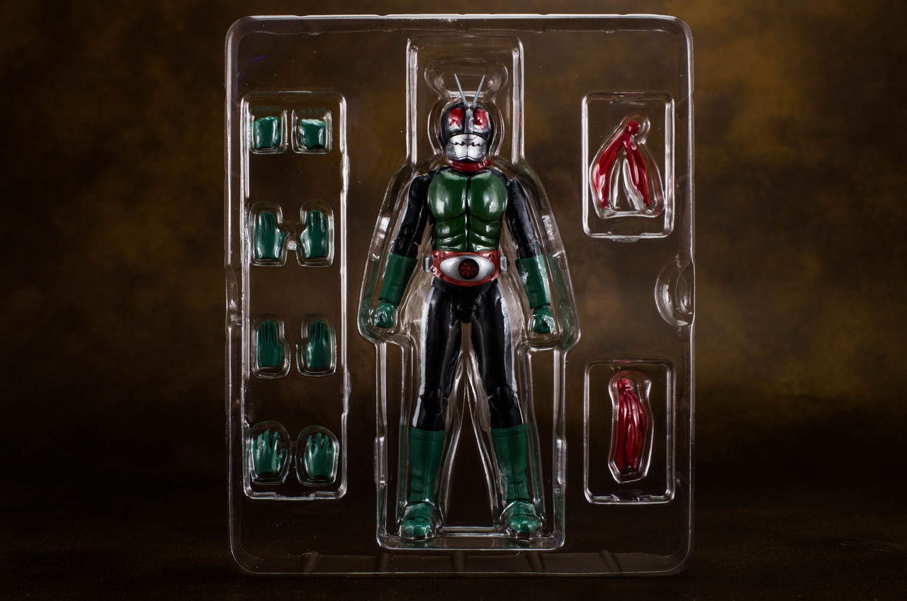 フィギュアーツ　仮面ライダー旧二号 Amazon.co.jp: バンダイ(BANDAI) S.H.フィギュアーツ 仮面