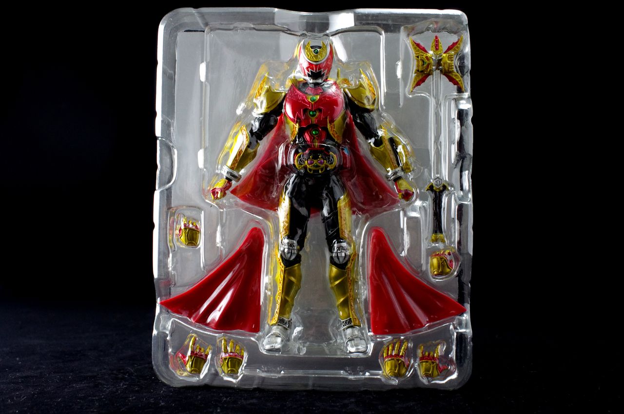 S.H.フィギュアーツ 仮面ライダーキバ エンペラーフォーム wgteh8f レビュー】S.H.Figuarts（真骨彫製法） 仮面ライダーキバ
