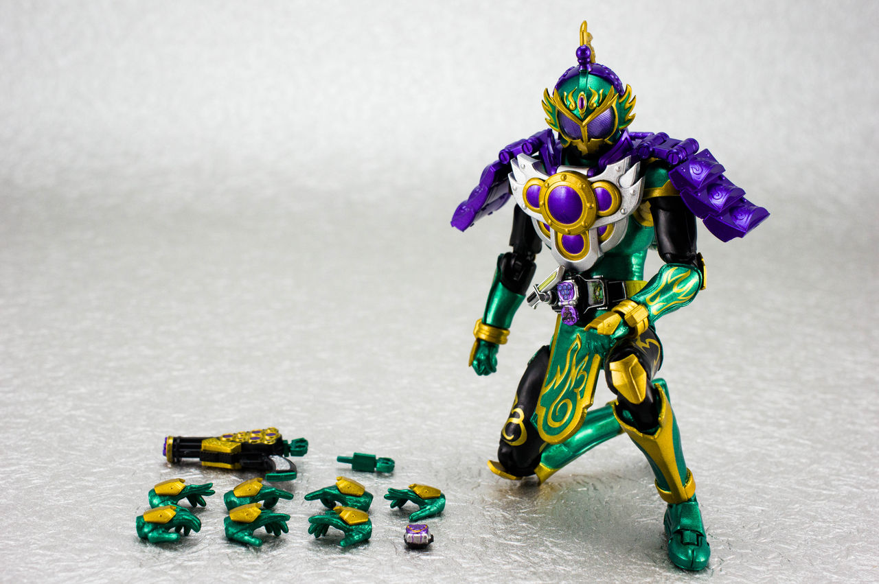 仮面ライダープロト龍玄 Amazon co jp TAMASHII NATIONS S H フィギュ 