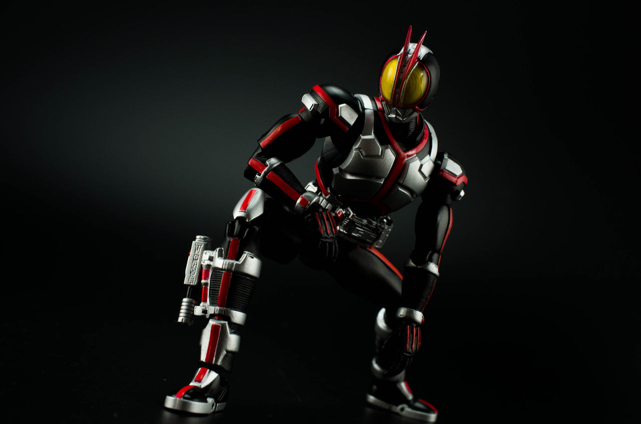 S.H.フィギュアーツ 仮面ライダー555 GLOWING STAGE SET レビュー